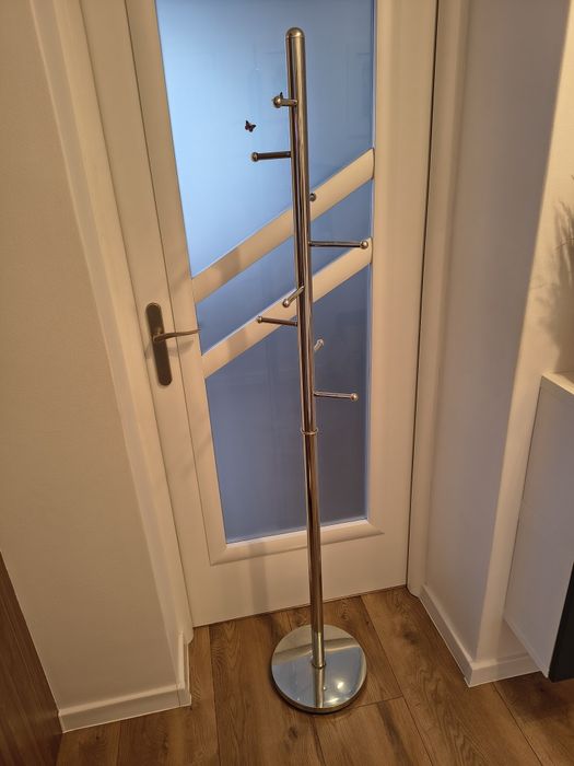 Stojak, wieszak na ubrania - 8 miejsc do zawieszenia, chromowany