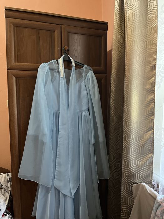 Ніжно-блакитна випускня сукня!