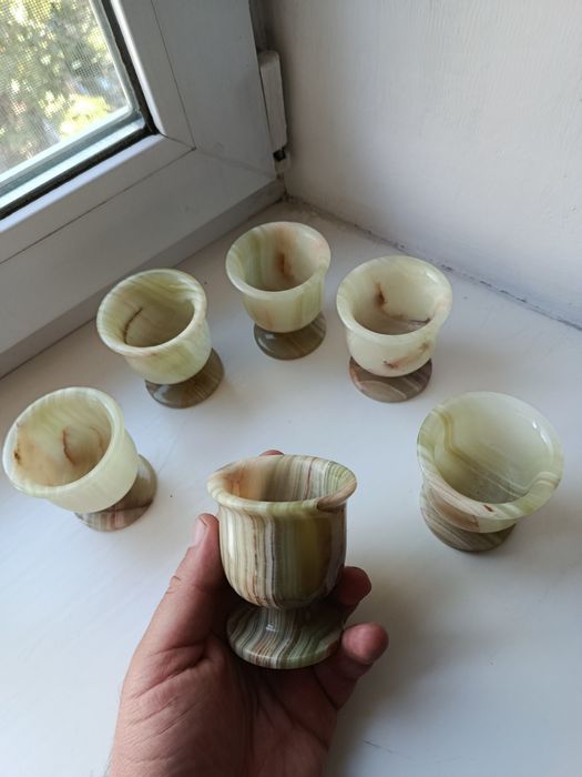 Рюмки из натурального камня Оникс.
