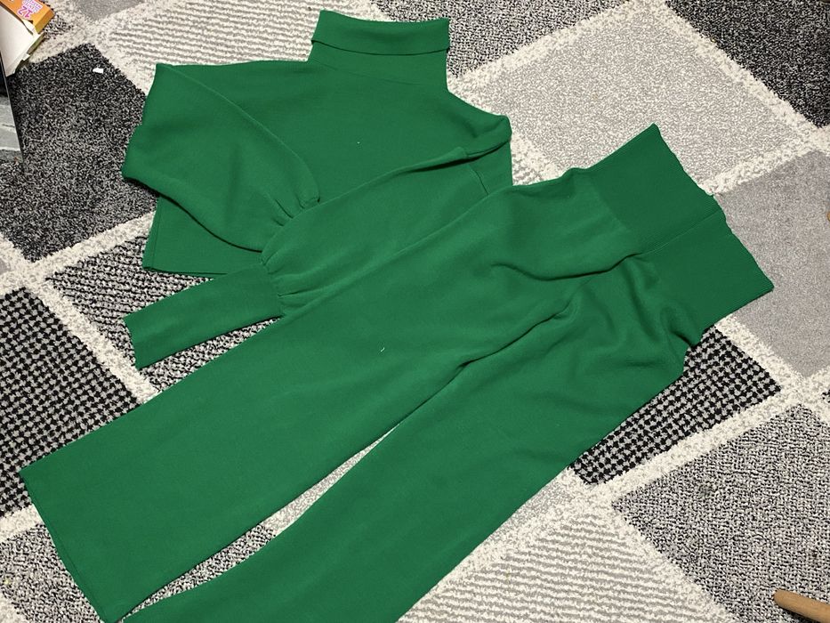 Костюм жіночий.