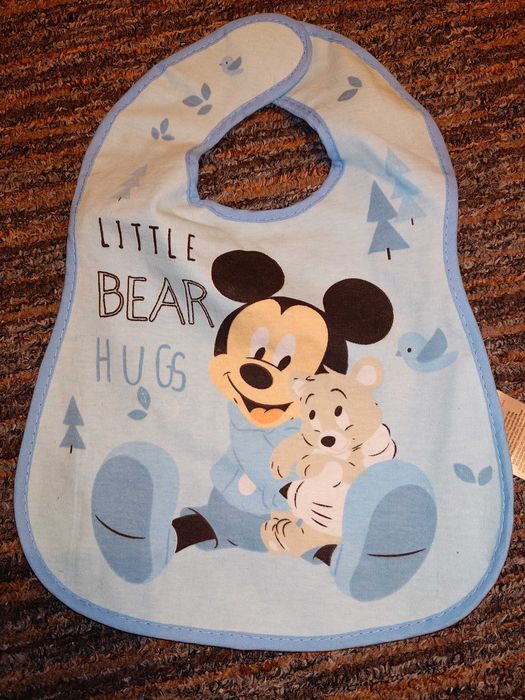 3 x śliniak z ceratką / 2 x Primark + 1 x Disney Baby