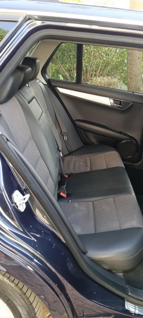 Mercedes-Benz C220 cdi 2010