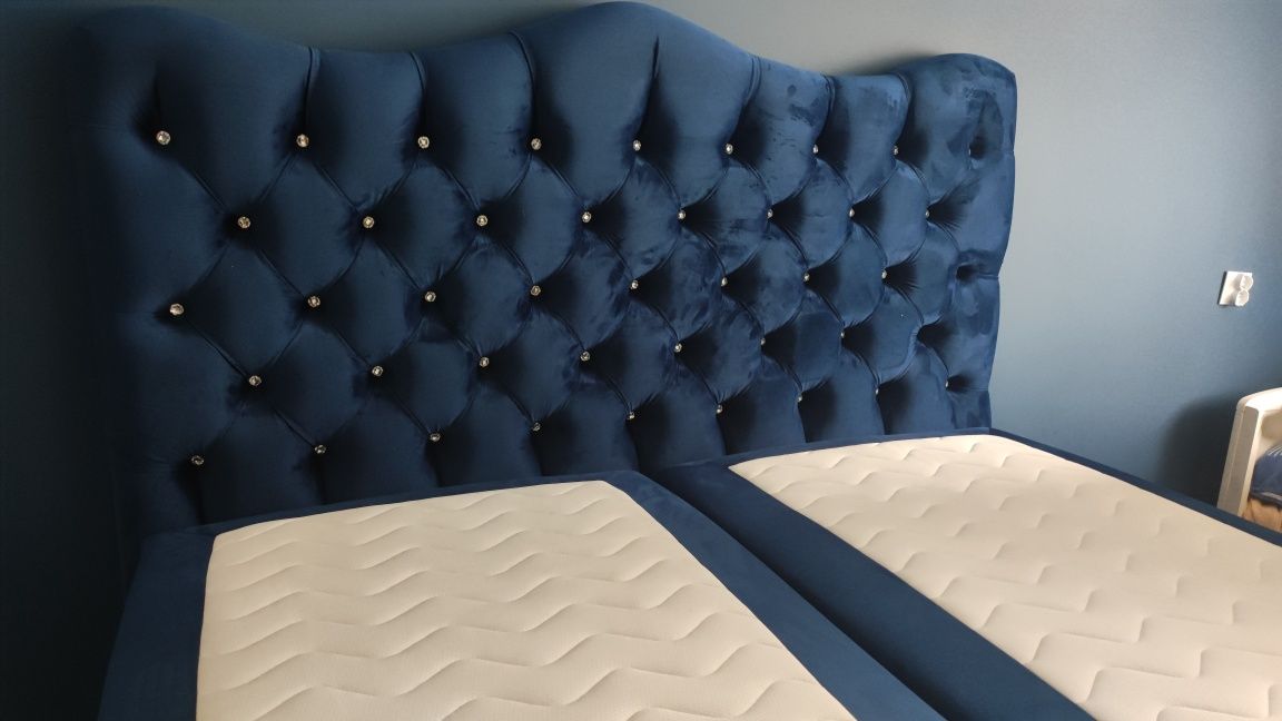 Łóżko Kontynentalne Glamour Tapicerowane z materacem sprężynowym