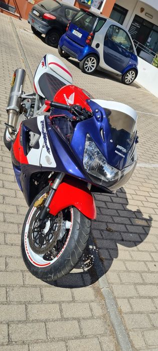 Honda cbr 929 ano 2000