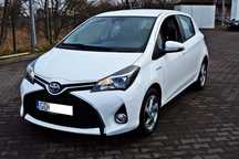 Toyota Yaris Mały Przebieg, Bogate wyposażenie, Automat, Hybryda