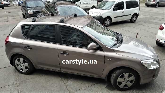 Багажник Turtle Турція в штатні місця на даху авто Air3 невиступаючий