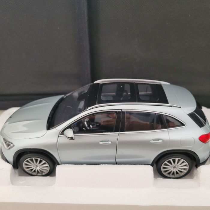 Carro miniatura Mercedes