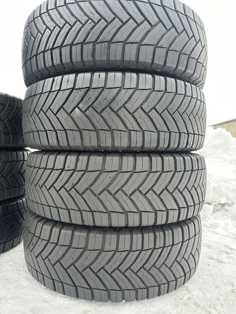 215/65/16c Michelin Agilis Cross Climate