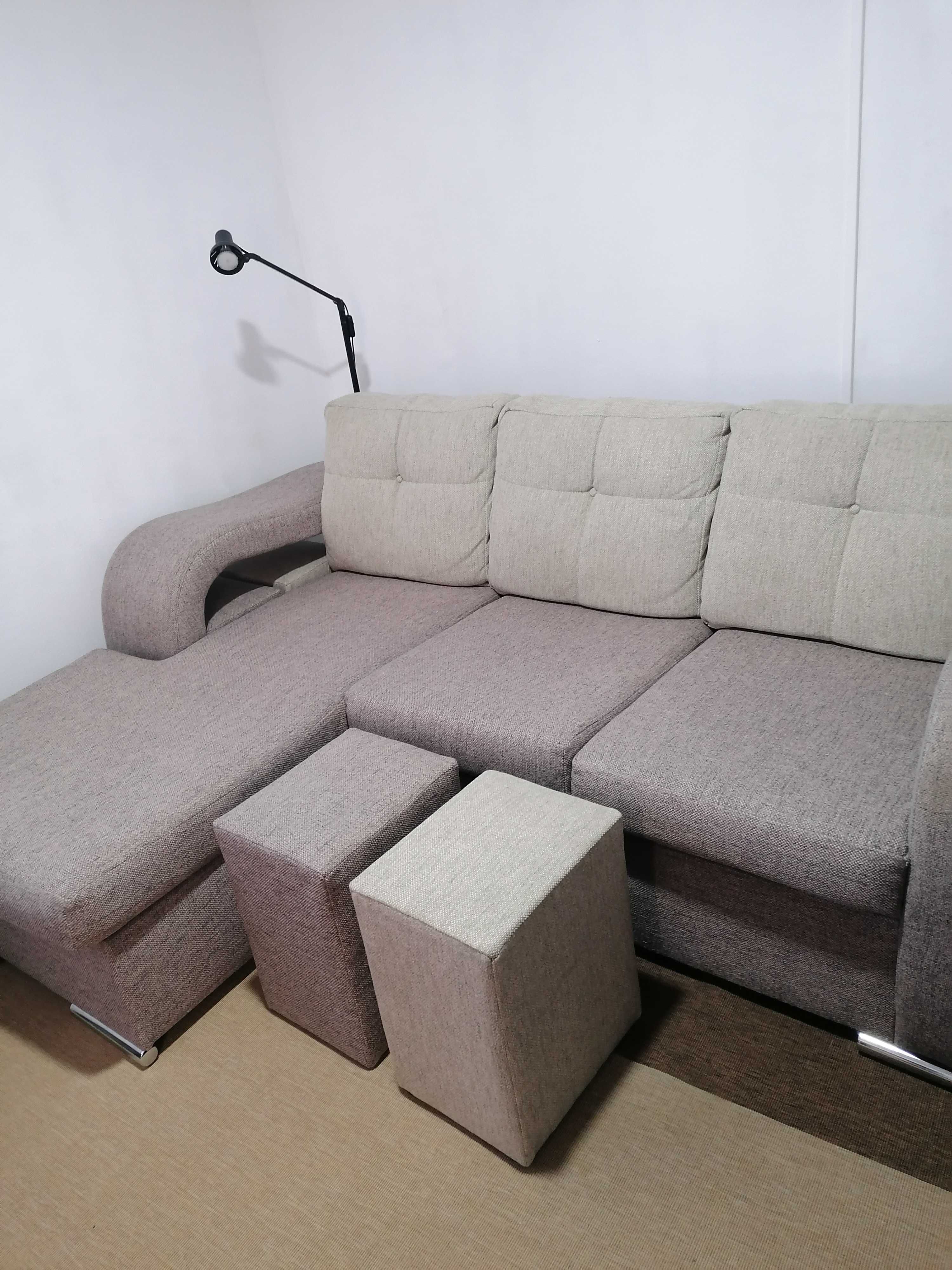 Lounge chão se com 4 puffs