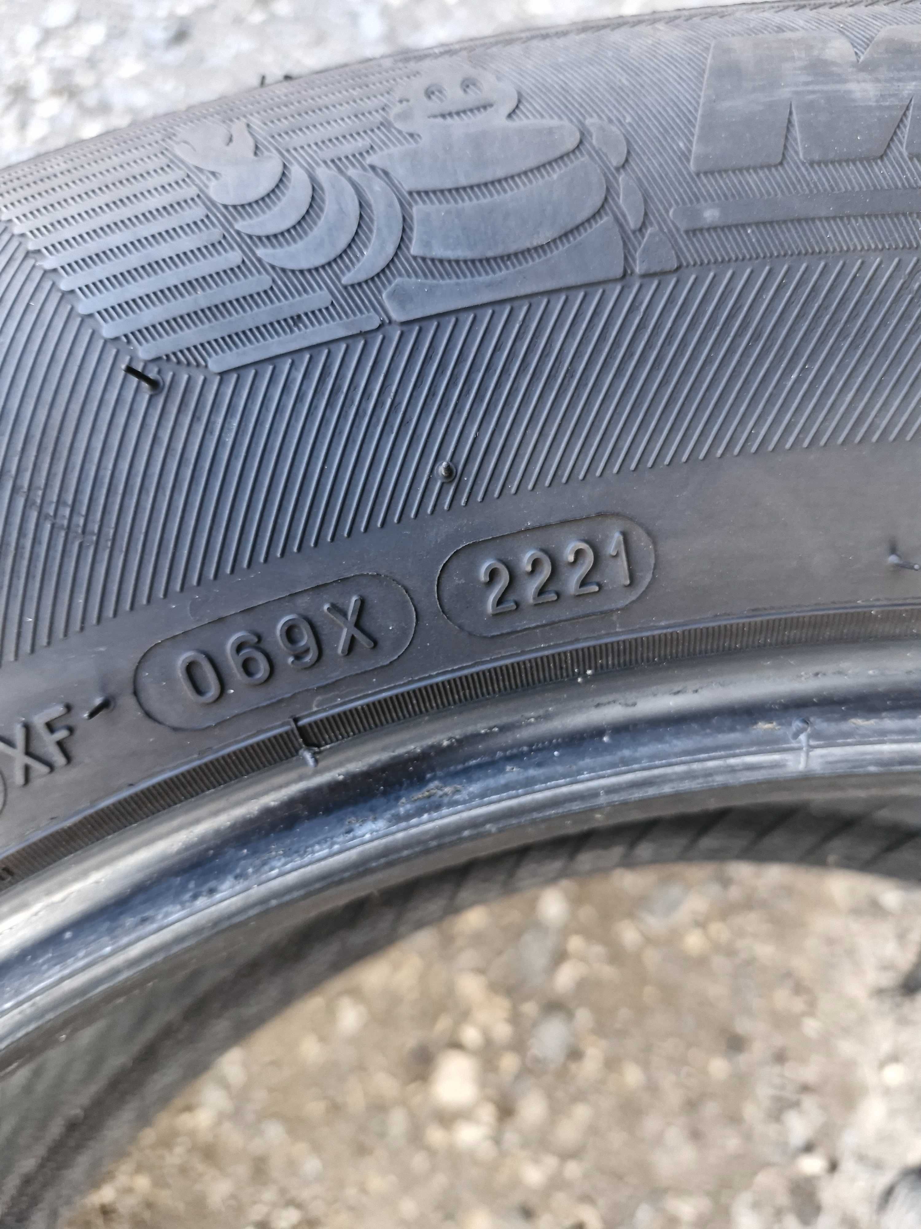 Opony całoroczne  235/60/18  Michelin