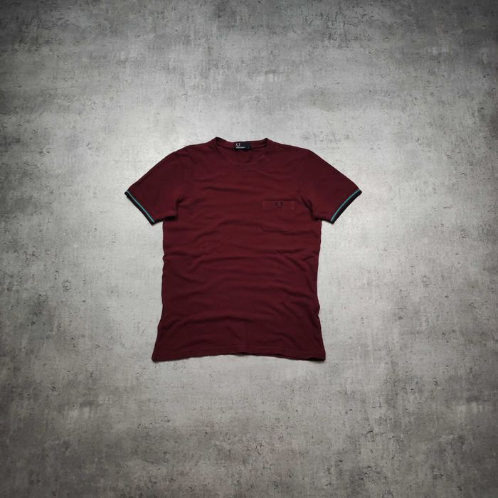 MĘSKA PREMIUM Koszulka Casuals Fred Perry Bordowa Kieszonka Bawełna