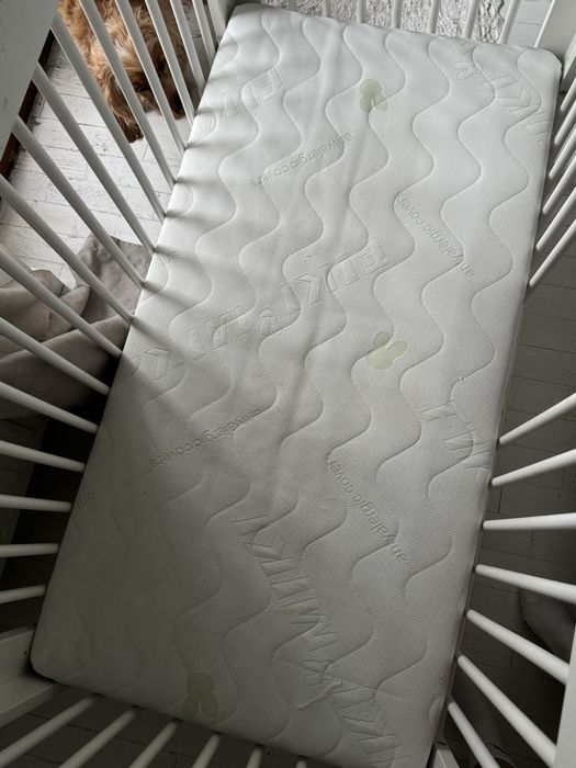 Łóżeczko Pinio z materacem 120x60cm