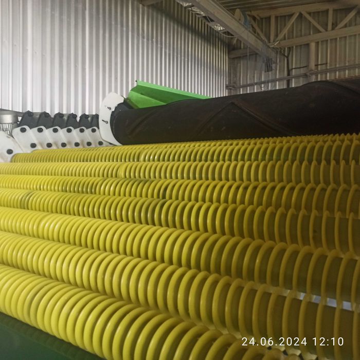 Спіральний вал поліуретановий сортувальної машини. сортування картоплі