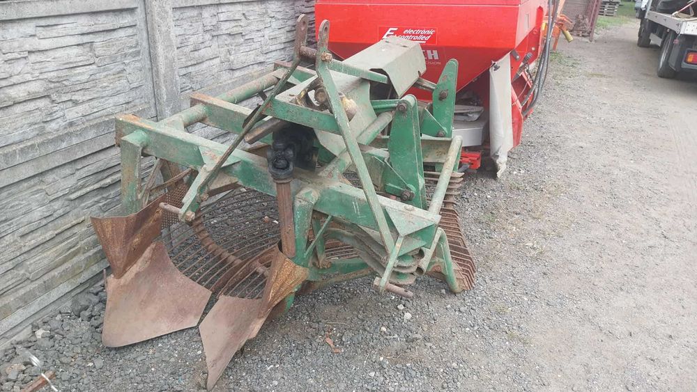 Kopaczka do ziemniaków SCHMOTZER KUXMANN jednorzędowa wytrząsająca wom