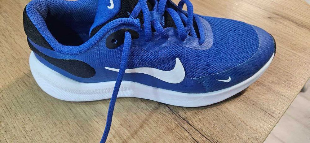 Кросівки nike revolution 7 в идеальному стані оригинальні