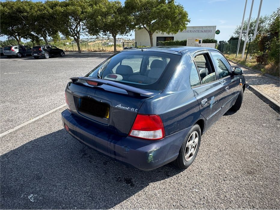 Hynday accent caixa automática