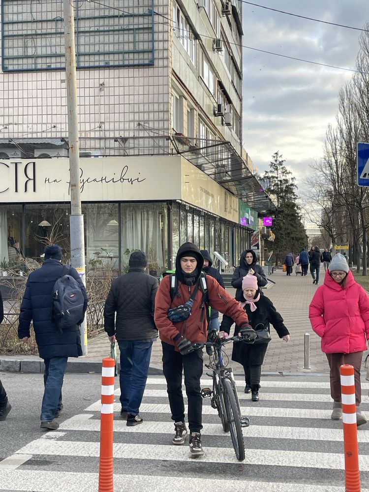 Оренда нежитлового приміщення Русановская набережная