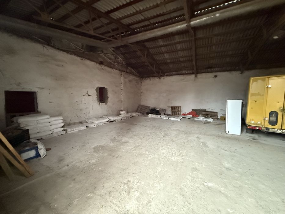 Здам в оренду приміщення з викупленою землею