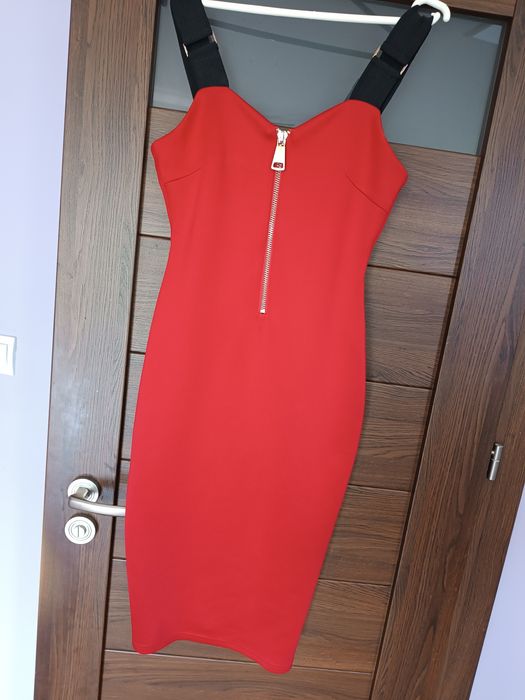 Czerwona sukienka