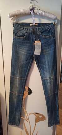 Spodnie jeansowe Bershka r. 36