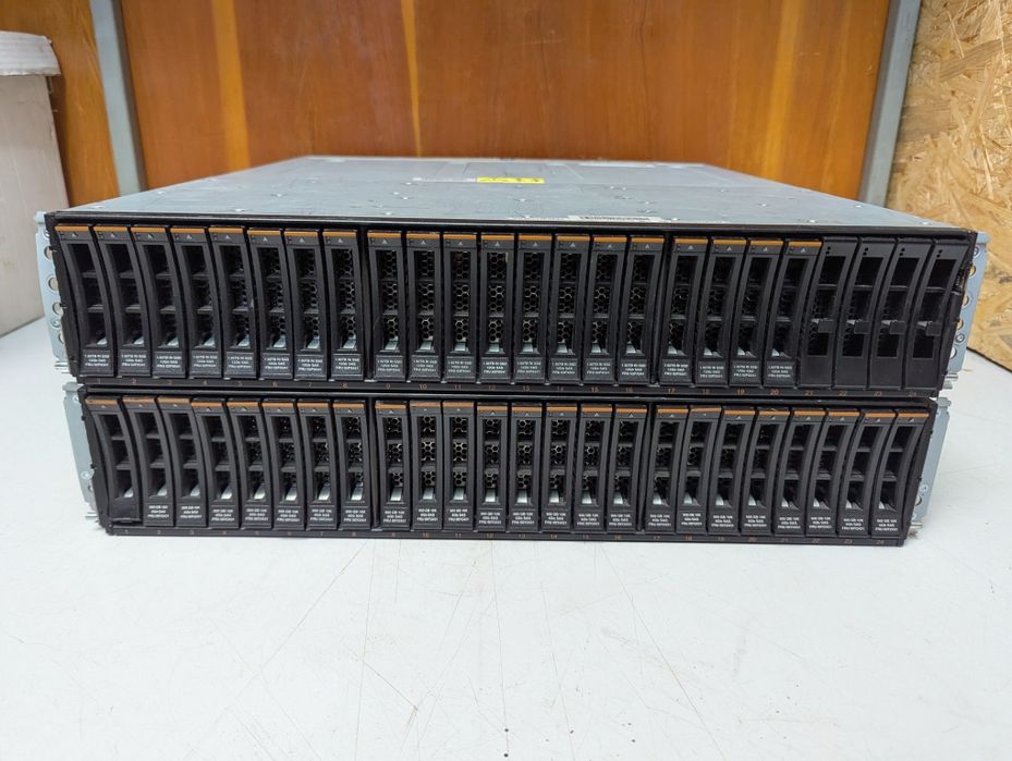 СХД СЗД IBM FlashSystem Storwize SFF 2.5"