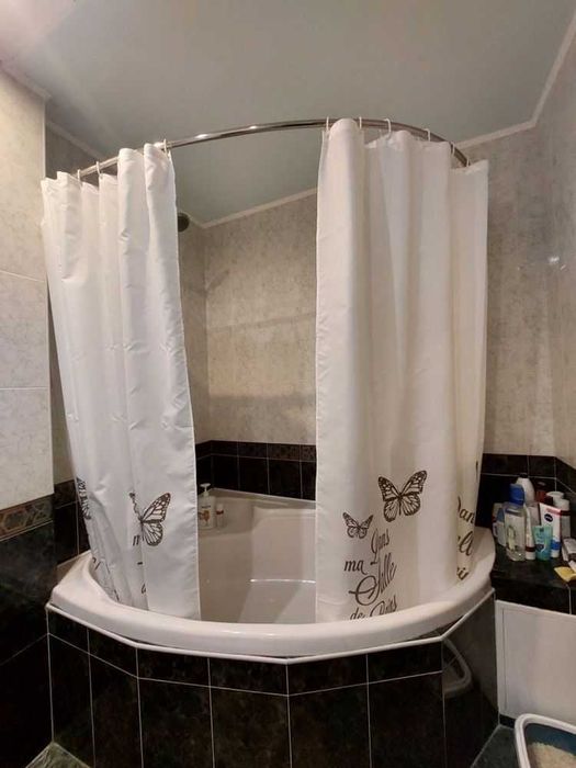 Зарічанська! 2к з ремонтом! 72м2