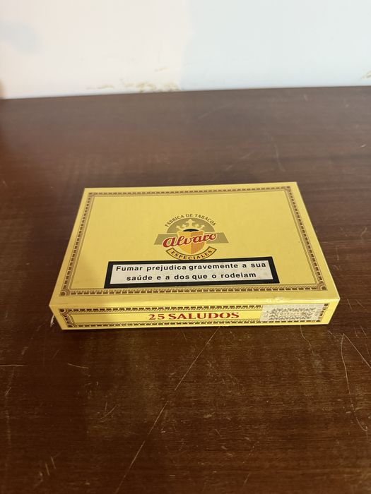 Caixa 25 charutos Alvaro