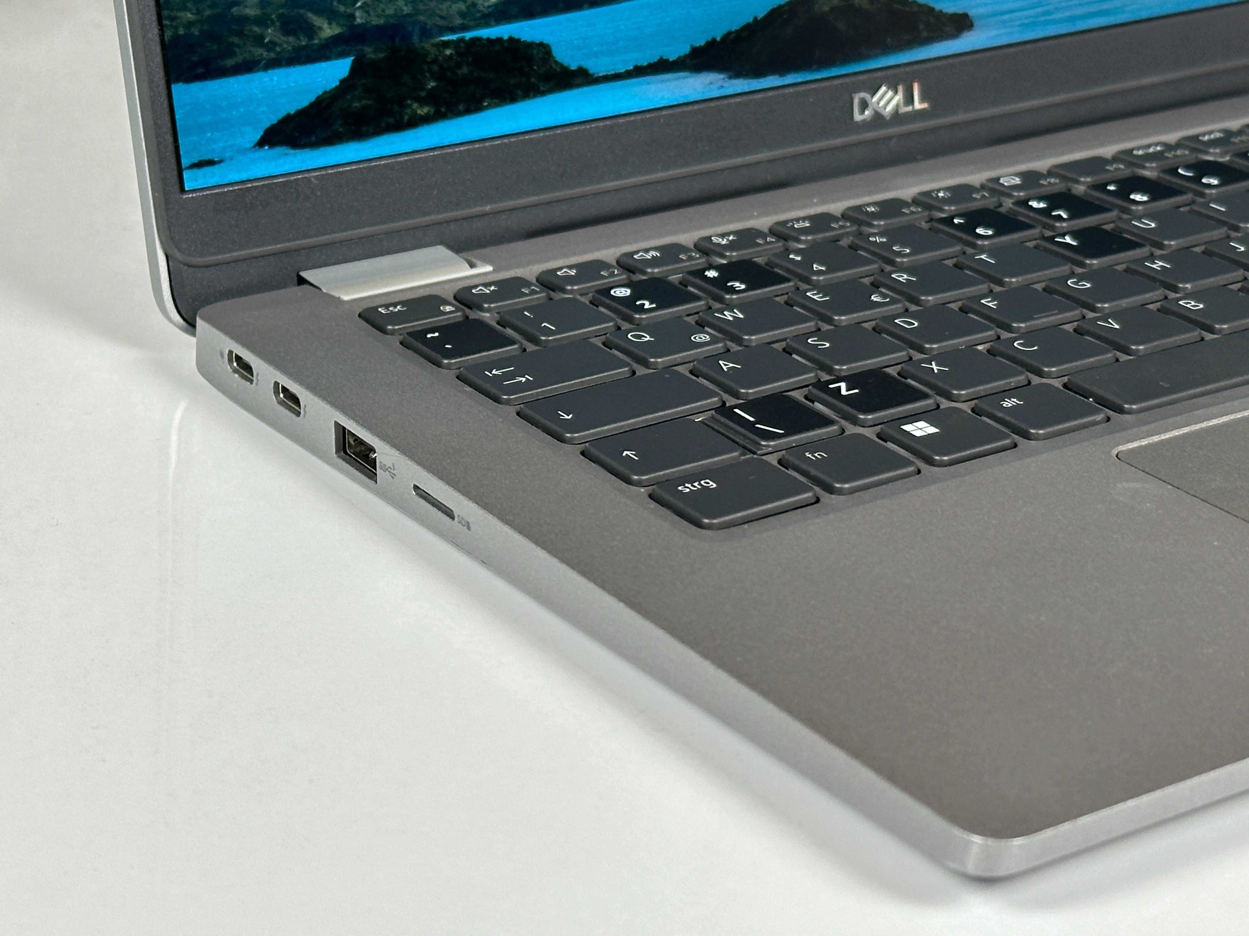Idealny do pracy! Dell Latitude 5330 i5-12GEN  16GB DDR4 256GB SSD FHD