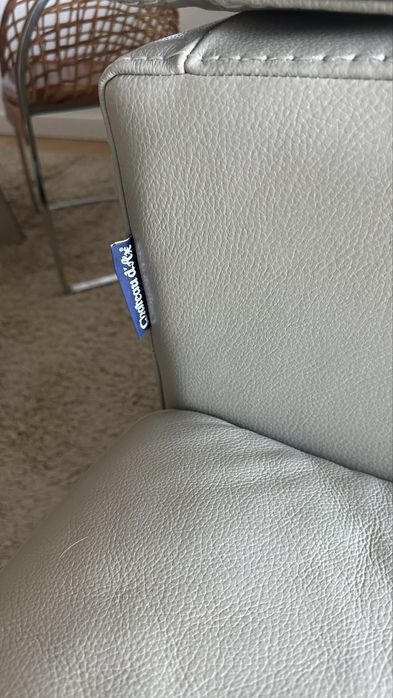 Sofa em pele Chateau d'Ax