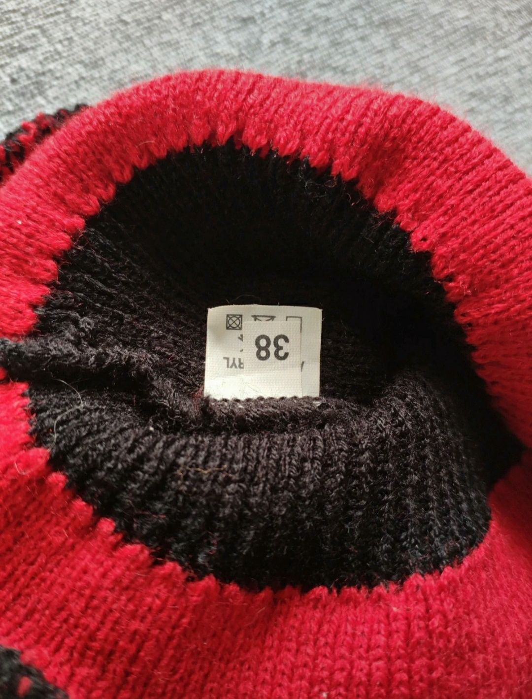 Sweter czerwony AmiPlay r.38