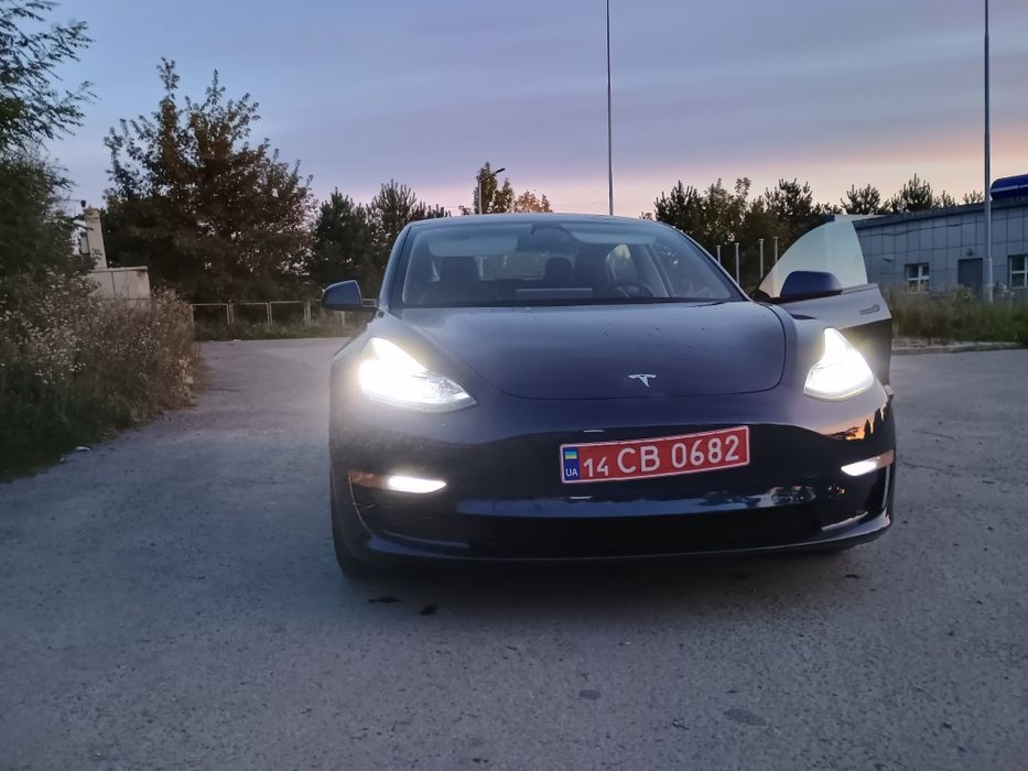 Тесла модель 3 2022 , Tesla model 3 dual motor 2022