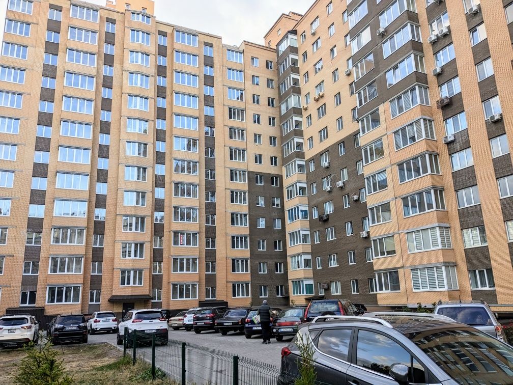 Продаж Квартири 71.7 кВ м від власника в новобудові