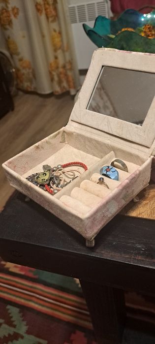 Шкатулка-диванчик.Хенд мейд