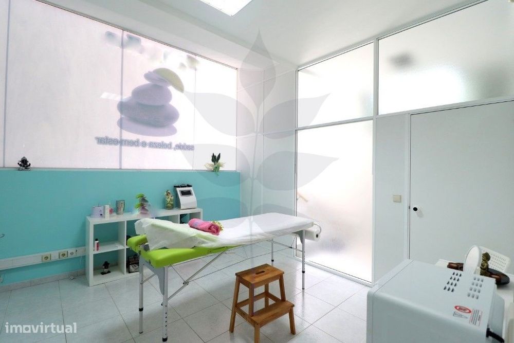 Vende-se Loja - S. Vítor - Com Rentabilidade