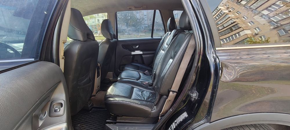 Volvo XC90 2.4 дизель механіка повний привід