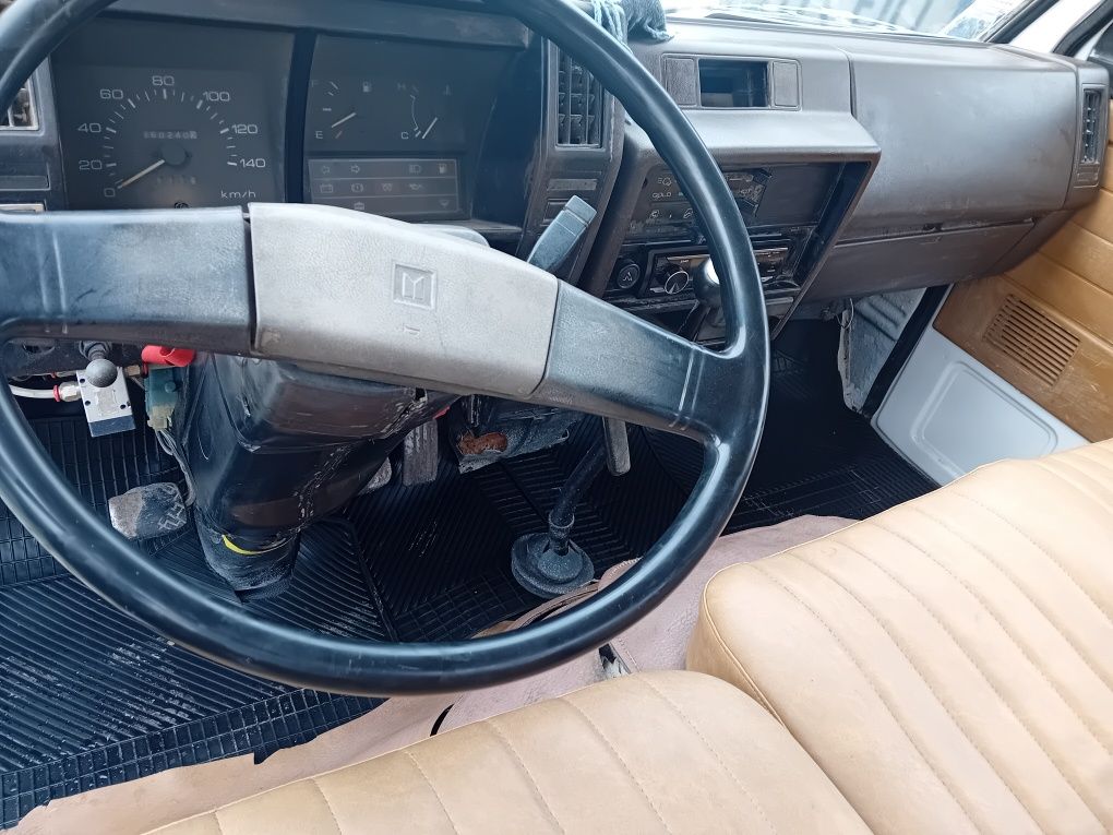 Bedford tribasculante