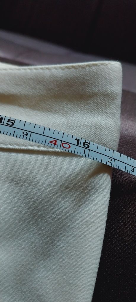 Bardzo ładne cygaretki r.XL  w kolorze śmietankowej bieli.