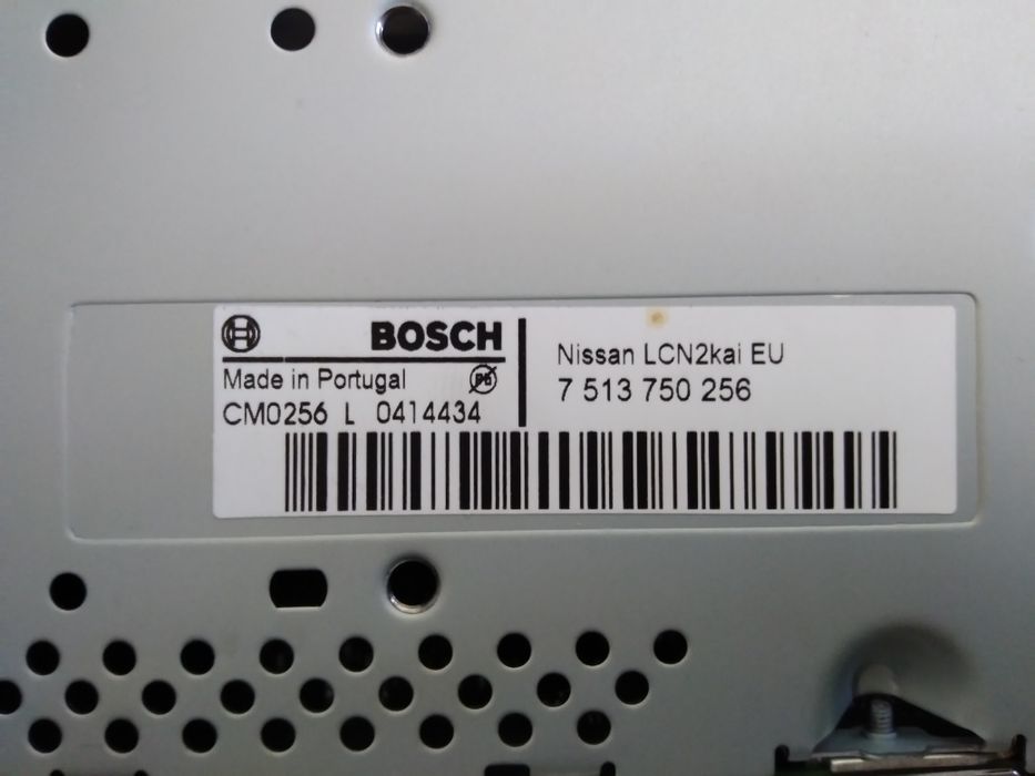 Autoradio Bosch, para Nissan. Totalmente novo. 200 euros