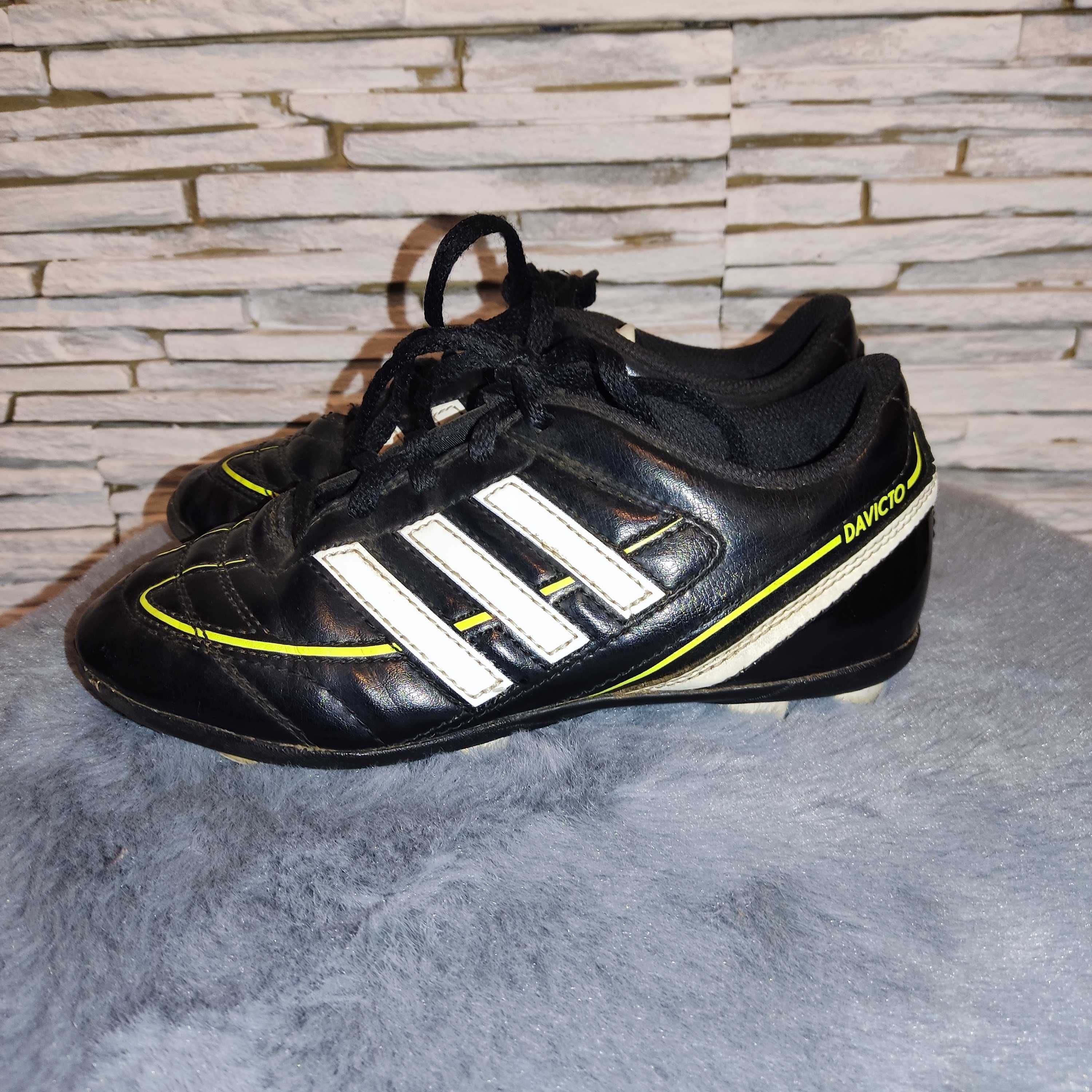 Adidas buty piłkarskie