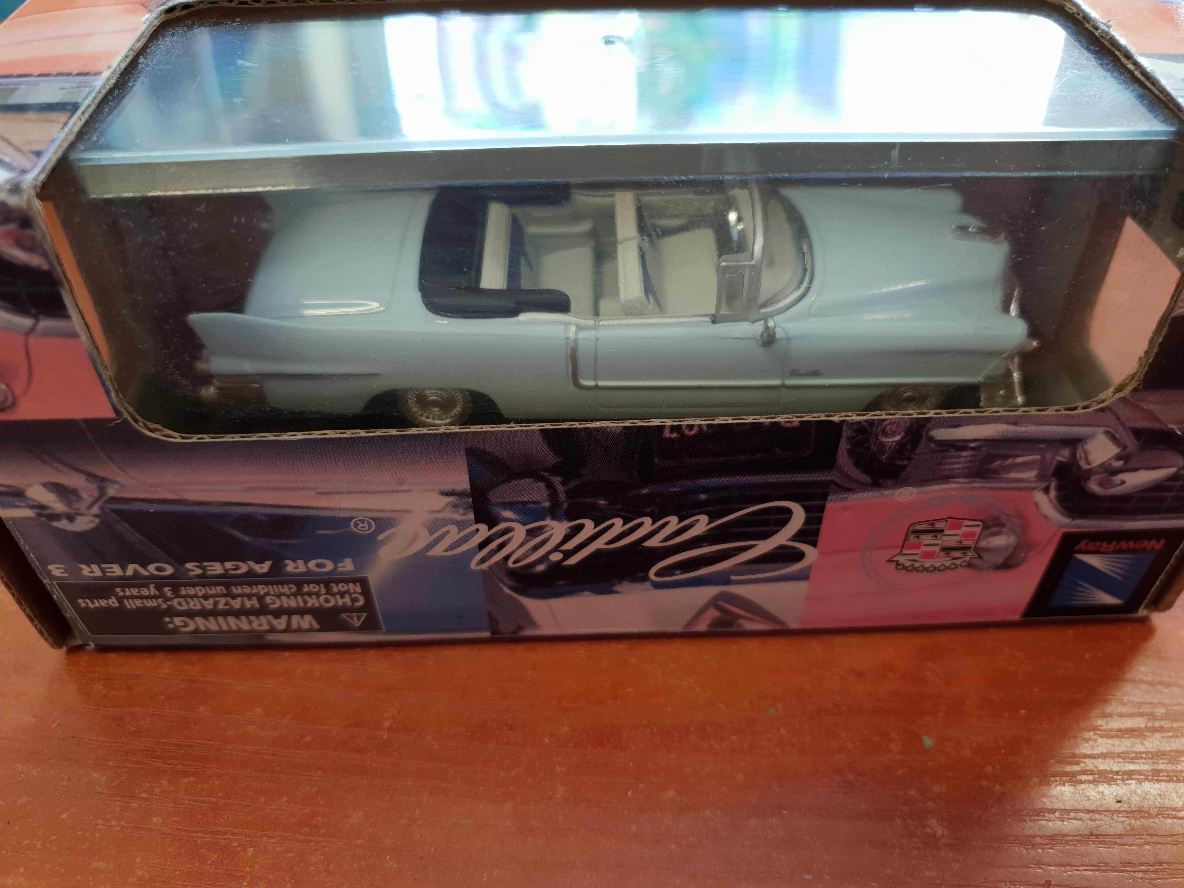 CADILLAC Eldorado z 1955 roku