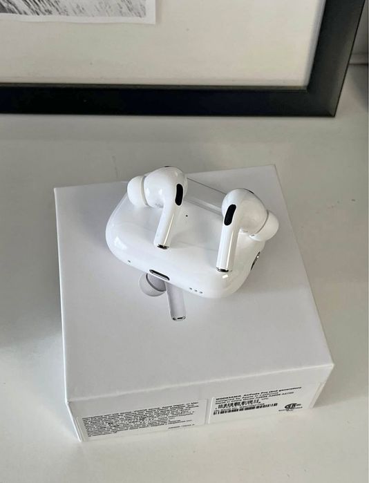 apple airpods pro 2.... vendo porque adquirir o mais novo!