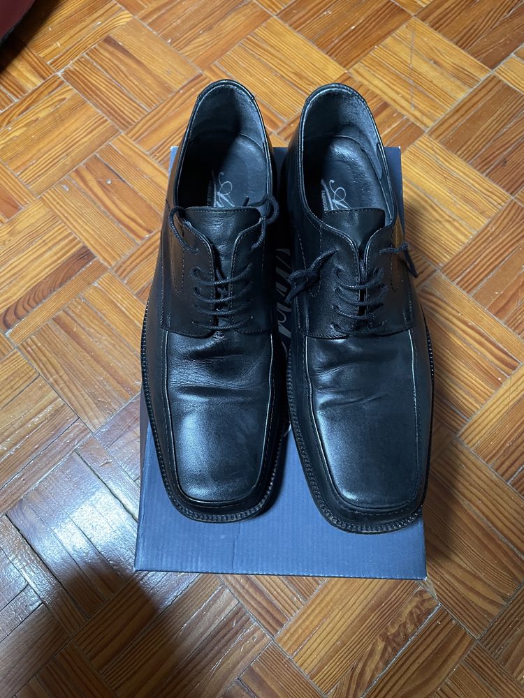 Sapatos de traje académico - Homem