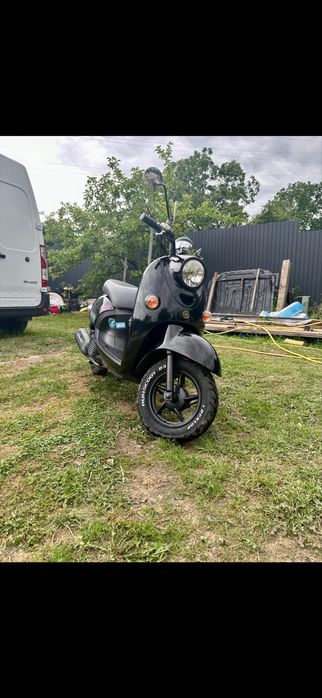Скутер Yamaha vino 4т інжектор продам