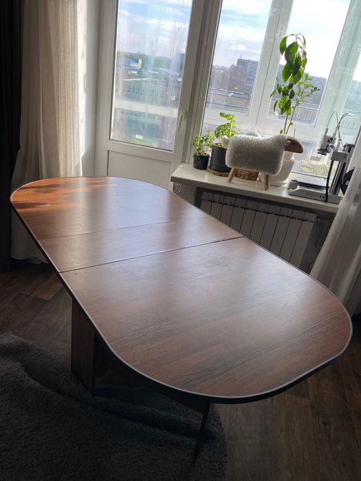 Продадим срочно стол раскладной ,самовывоз