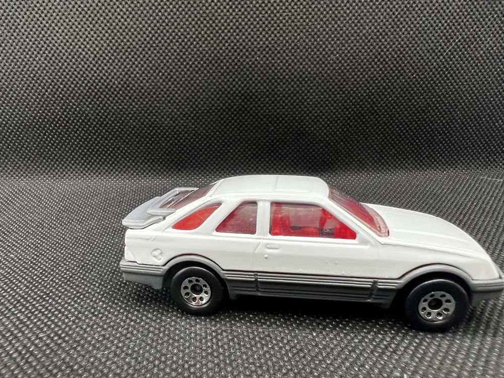 Matchbox Ford Sierra XR4Ti nowy made in England