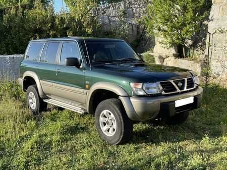 Nissan Patrol Y61
