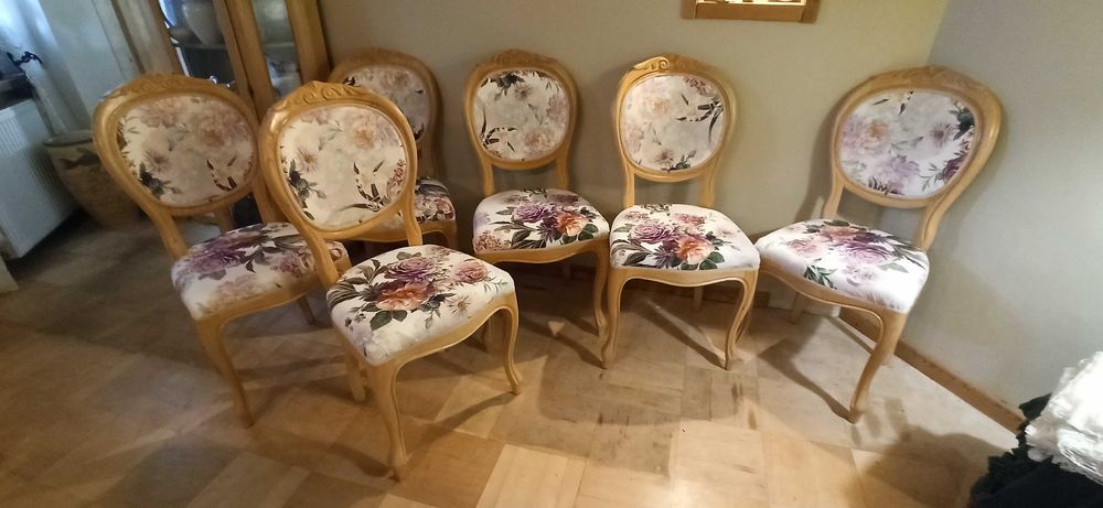 Komplet bukowych krzeseł