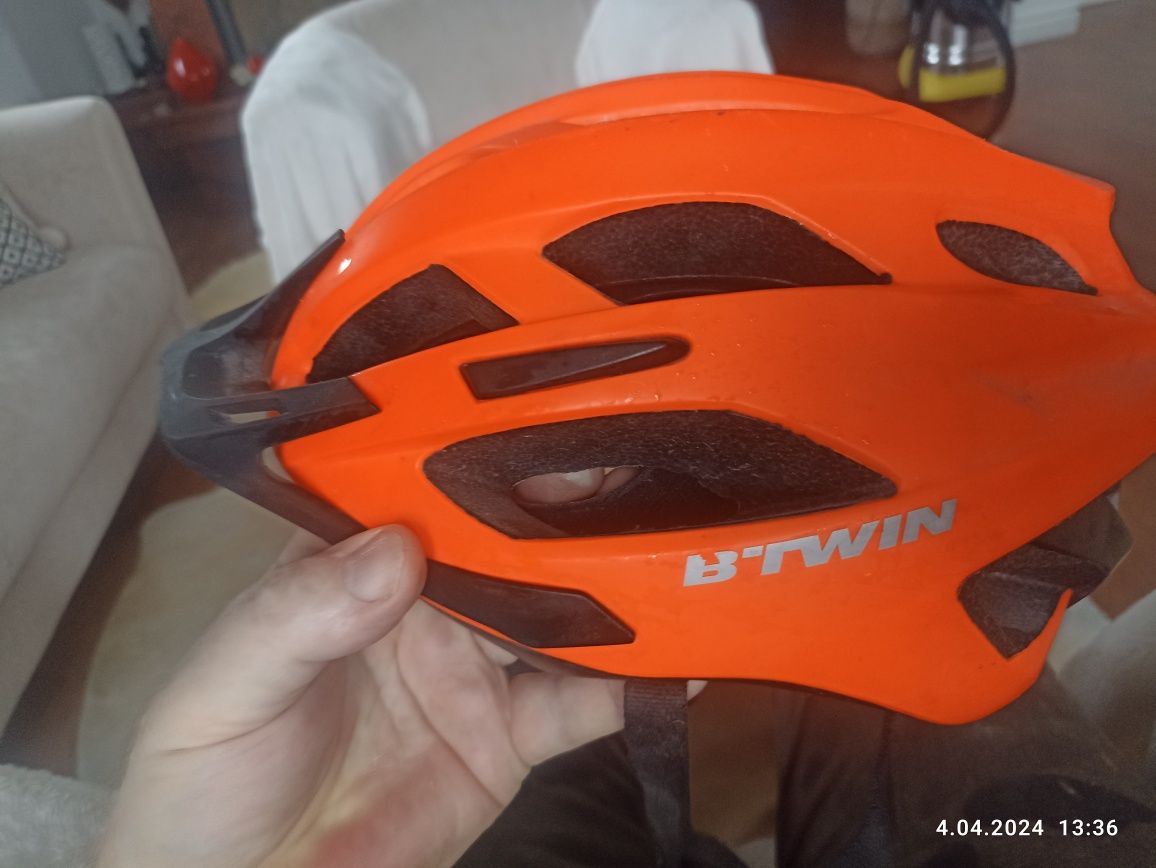 Kask na rower suuper lekko i wytrzymały