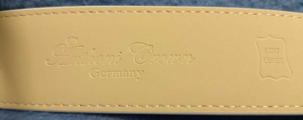 Anthoni Crown Tam: 100 Cinto de couro (1513)