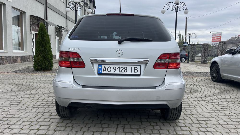 Мерседес В180 бензин